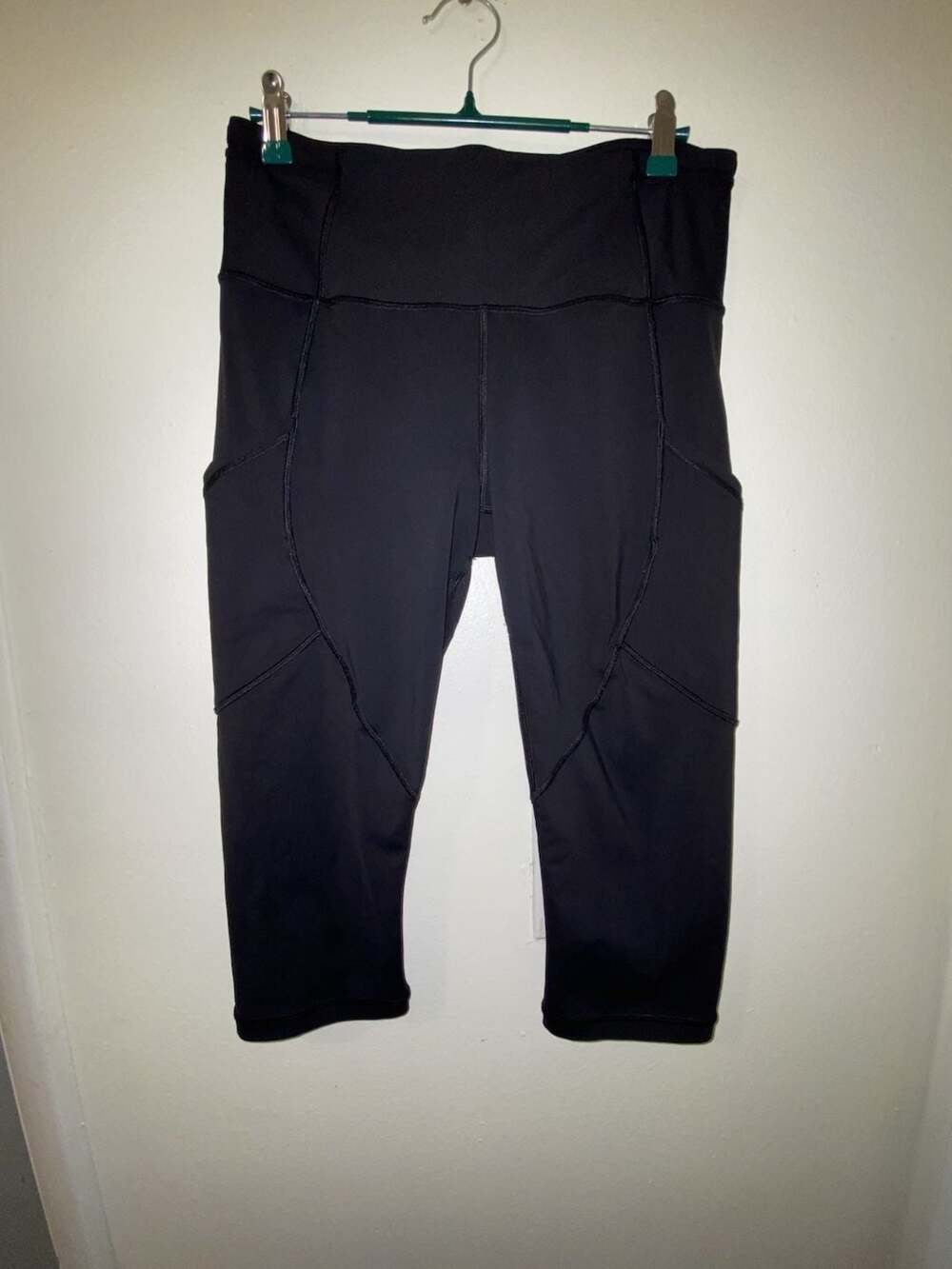 Lululemon Outrun Ruched Mesh Pocket Luxtreme Cropped Leggings Black Size 8